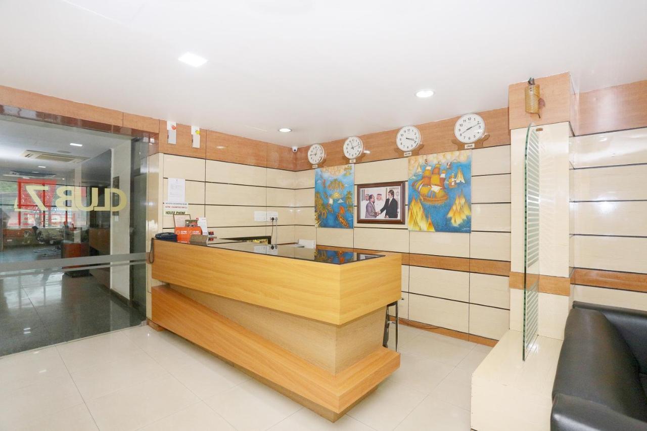 Capital O 45944 Club 7 Otel Tiruvalla Dış mekan fotoğraf